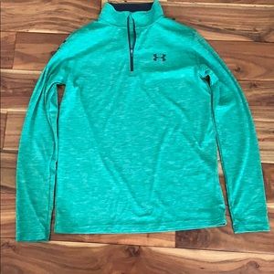 Under Armour loose heat gear long shelve shirt